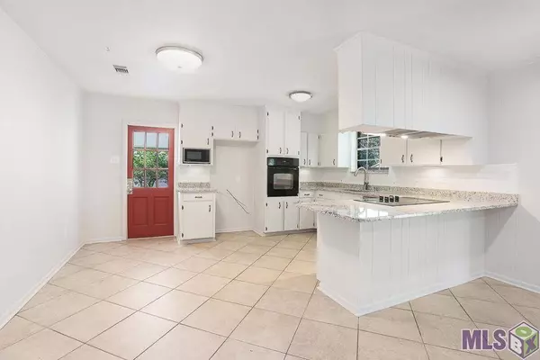 2684 PURVIS DR, Baton Rouge, LA 70809