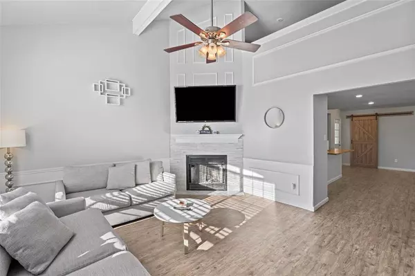 1419 Chaucer Drive, Arlington, TX 76018