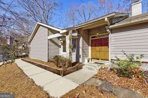 10475 Saint Simonds CT, Johns Creek, GA 30022