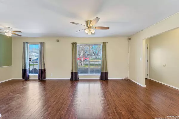 7310 Glen Trail, San Antonio, TX 78239