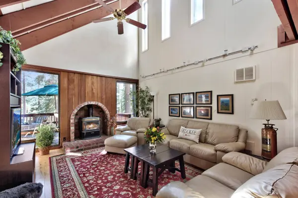 11561 Chamonix Road, Truckee, CA 96161