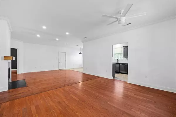 2246 CALHOUN ST, Mandeville, LA 70448