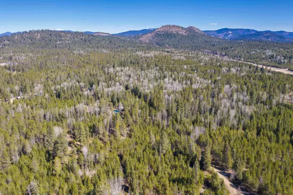 1232 Vista Dr, Newport, WA 99156