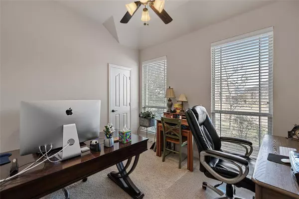 3440 Varsity Drive, Oak Point, TX 75068