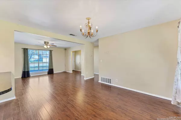 7310 Glen Trail, San Antonio, TX 78239