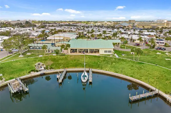 603 S WATERWAY, Venice, FL 34285
