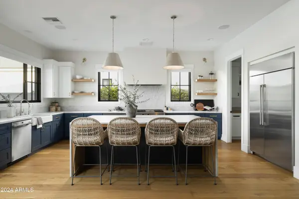 3530 E GLENROSA Avenue, Phoenix, AZ 85018