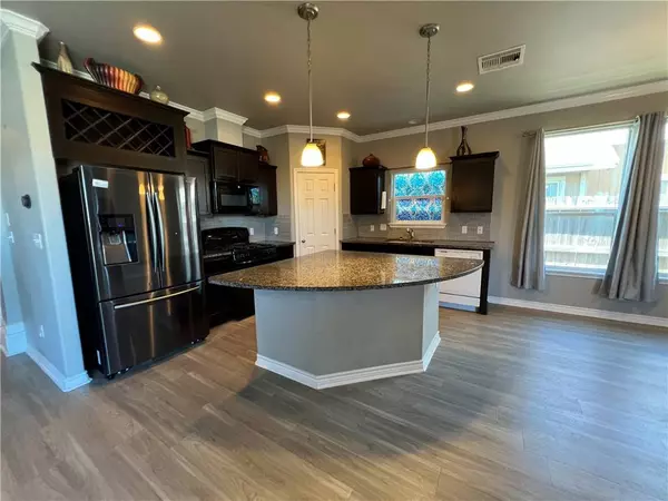 7223 Nuss DR, Corpus Christi, TX 78414