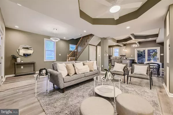 915 CATOR AVE, Baltimore, MD 21218