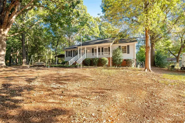 585 Starcliff CIR, Lancaster, SC 29720