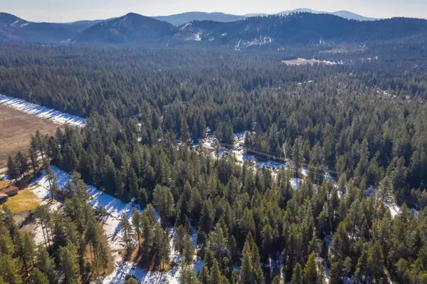 4631 Camden Rd, Newport, WA 99156