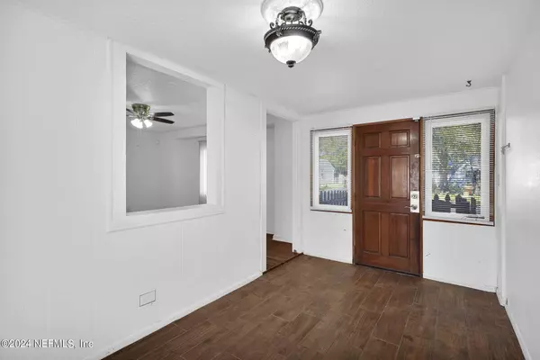 3378 SHERIDAN RD, Jacksonville, FL 32207