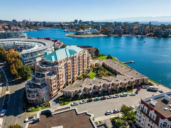 75 Songhees Rd #307, Victoria, BC V9A 7M5