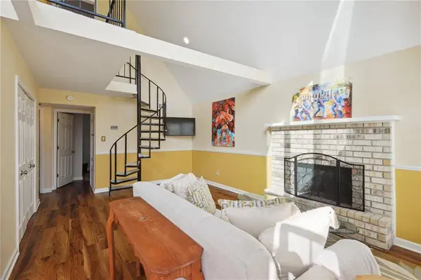 1 PETIT BAYOU LN, New Orleans, LA 70129