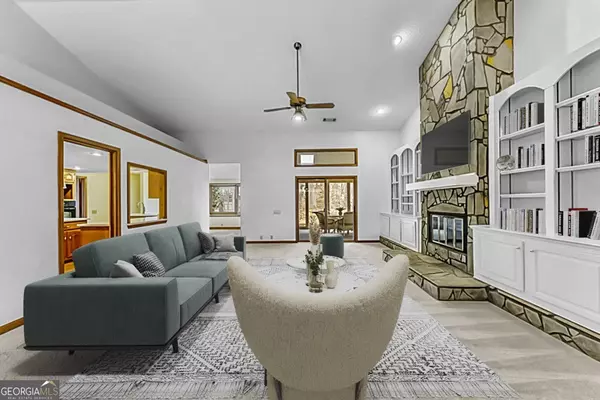 10475 Saint Simonds CT, Johns Creek, GA 30022