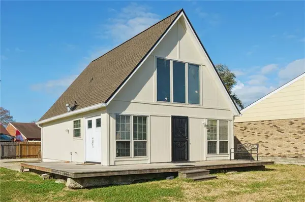 1 PETIT BAYOU LN, New Orleans, LA 70129