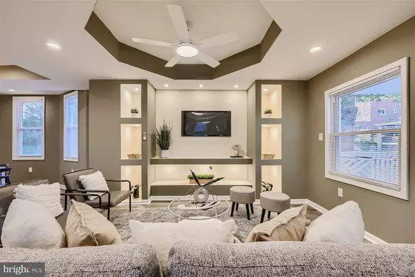 915 CATOR AVE, Baltimore, MD 21218