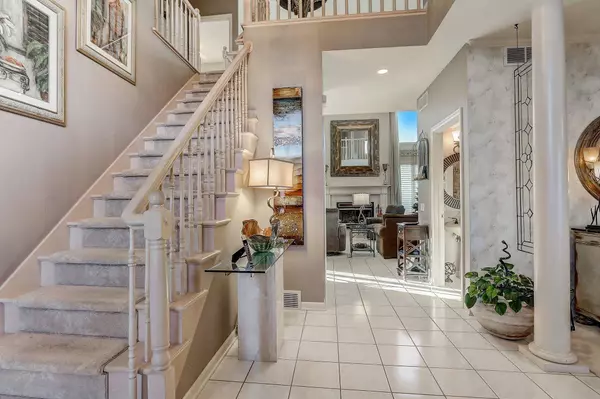 902 N Fairbrook Drive, Waunakee, WI 53597