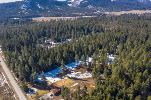 4631 Camden Rd, Newport, WA 99156