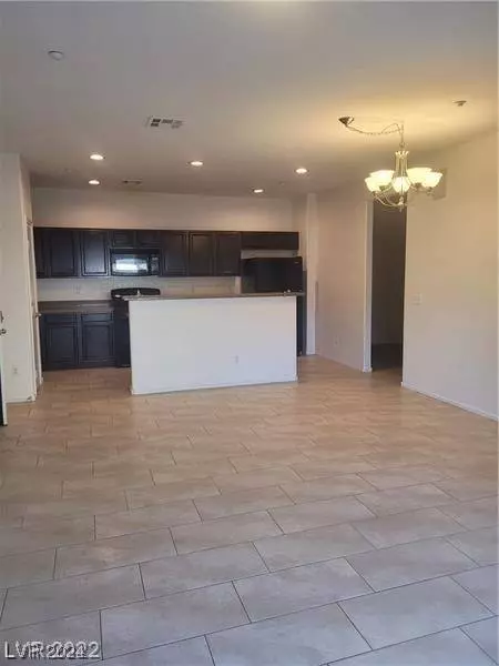 4437 Dover Straight Street #105, Las Vegas, NV 89115