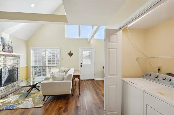 1 PETIT BAYOU LN, New Orleans, LA 70129