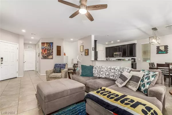 6556 Hamel Avenue, Las Vegas, NV 89122