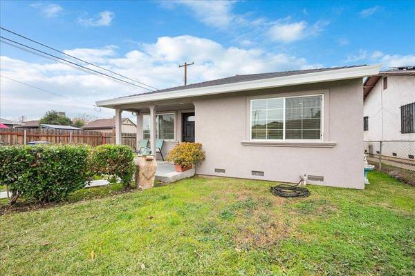 7909 34th AVE, Sacramento, CA 95824