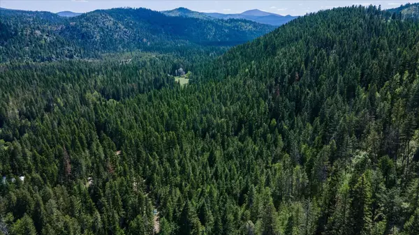 671 Osprey Dr, Cusick, WA 99119