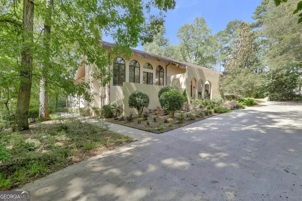 205 North DR, Fayetteville, GA 30214