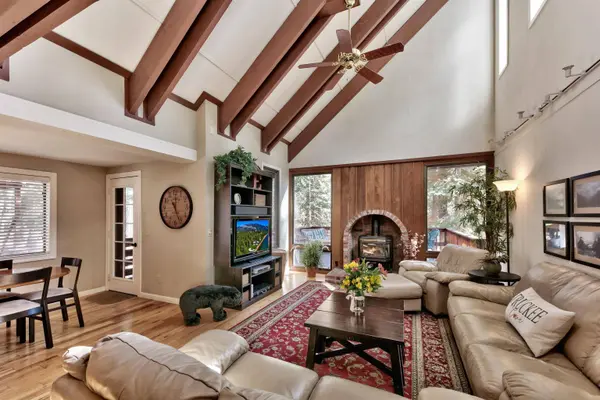 11561 Chamonix Road, Truckee, CA 96161