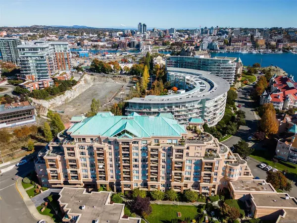 75 Songhees Rd #307, Victoria, BC V9A 7M5