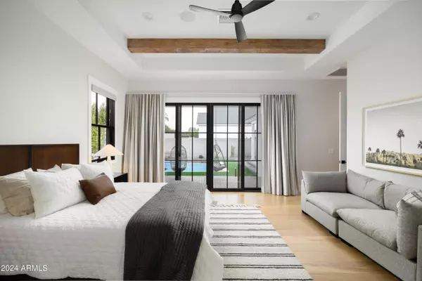 3530 E GLENROSA Avenue, Phoenix, AZ 85018