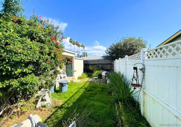 3257 N Mountain View Dr, San Diego, CA 92116