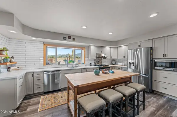 22900 W PHYLLIS Street, Congress, AZ 85332