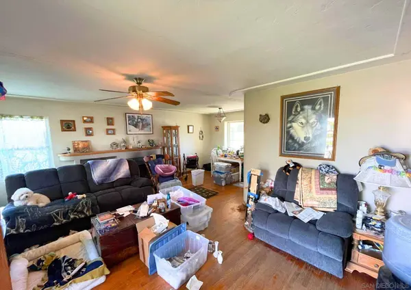 3257 N Mountain View Dr, San Diego, CA 92116