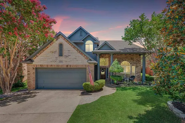2716 Indian Oak Drive, Grapevine, TX 76051