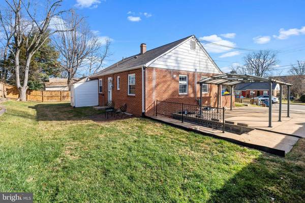 1811 OLMSTEAD DR, Falls Church, VA 22043