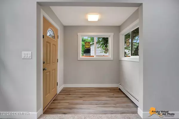 3102 Eureka ST, Anchorage, AK 99503