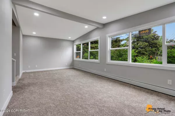 3102 Eureka ST, Anchorage, AK 99503