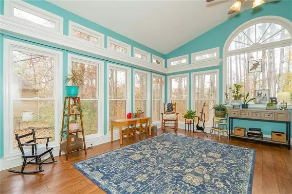 4550 Oakhurst LN, Alpharetta, GA 30004