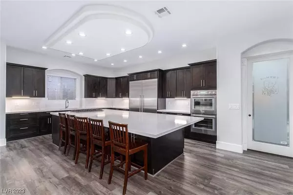 8275 W Torino Avenue, Las Vegas, NV 89113