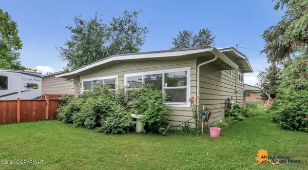 3102 Eureka ST, Anchorage, AK 99503