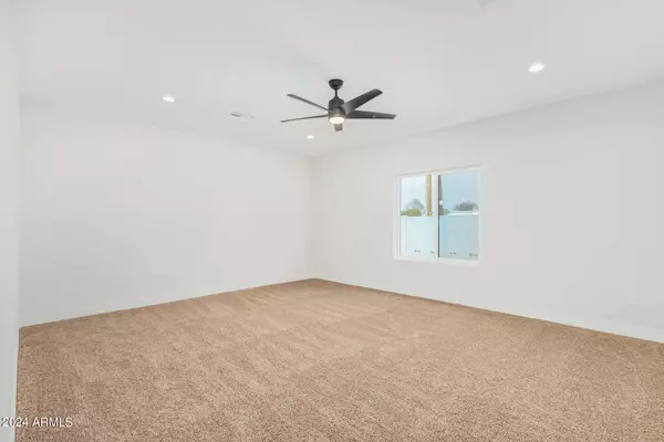 13102 W TUCKEY Lane, Glendale, AZ 85307