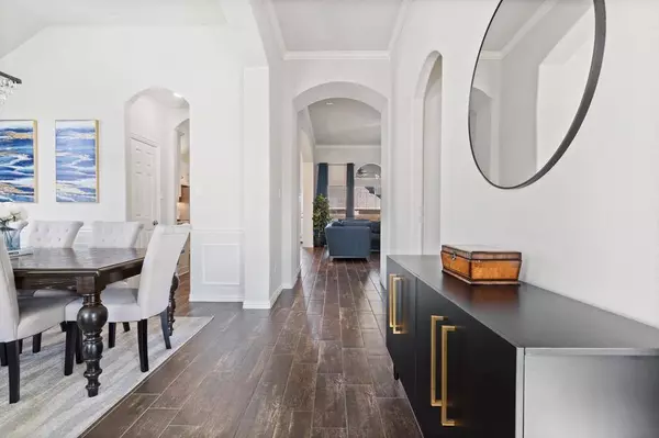 900 Netherfield Parkway, Mansfield, TX 76063