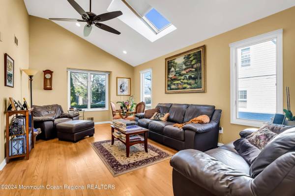 909 Woodgate Avenue, Long Branch, NJ 07740