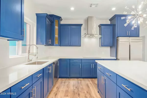 13102 W TUCKEY Lane, Glendale, AZ 85307