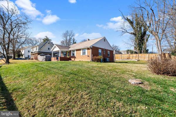 1811 OLMSTEAD DR, Falls Church, VA 22043