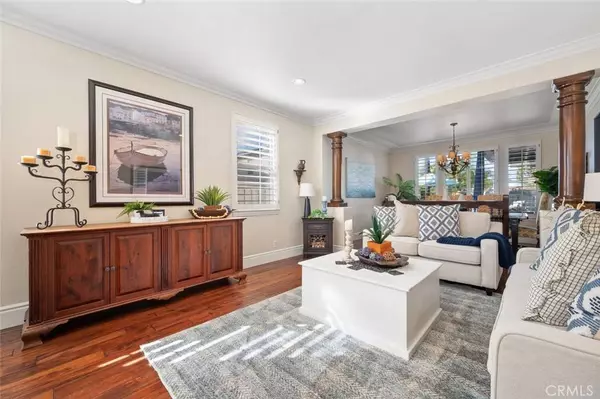 33 Teaberry LN, Rancho Santa Margarita, CA 92688