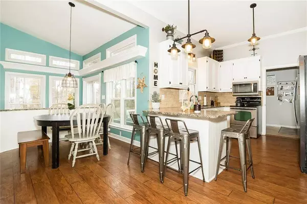 4550 Oakhurst LN, Alpharetta, GA 30004