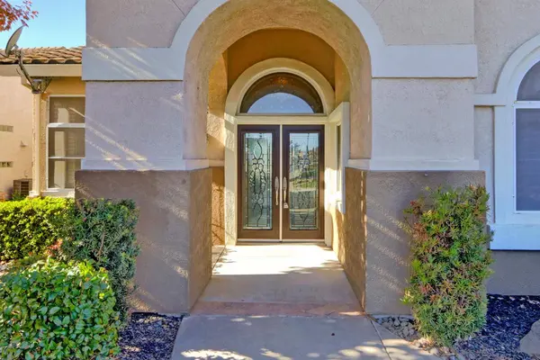 7200 Delta Breeze LN, Roseville, CA 95747